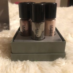 MAC Limited Edition Sexpot Smokey Pigments